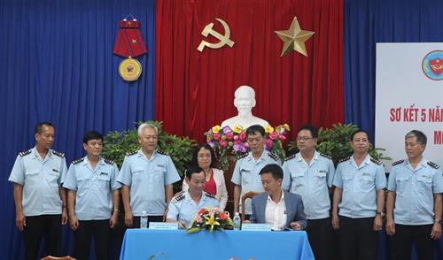 Cục Hải quan tỉnh Khánh Hòa ký kết thỏa thuận hợp tác với 10 doanh nghiệp